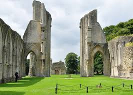 Glastonbury Abbey (Glastonbursk� opatstv�)