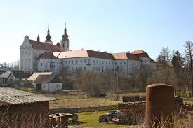 Kl�ter premonstr�t� Nov� ���e