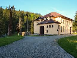 P�e�erp�vac� vodn� elektr�rna �ern� jezero