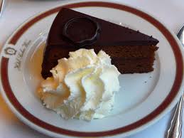 Sacher dort